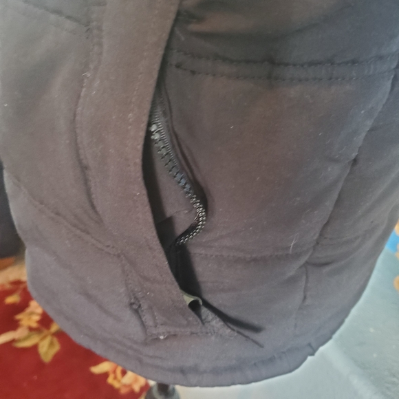 Weather wear puffer vest - Picture 3 of 5